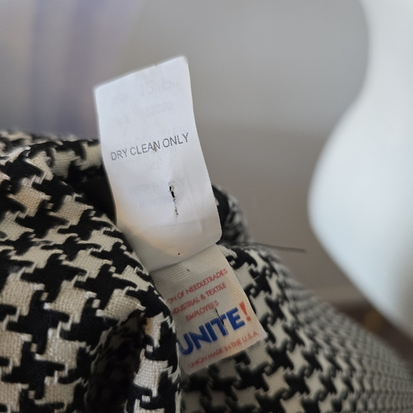 Virgo Petite | Size 12p | Black & White Houndstooth Blazer - Picture 7 of 7